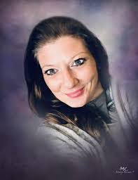 Ariel Redden's Instagram, Twitter & Facebook