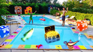 Ne Jamais Sauter Sur La Mauvaise Case Piscine Edition 2 Giant Board Game Challenge Youtube