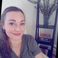 Lindsey Vernon's Instagram, Twitter & Facebook