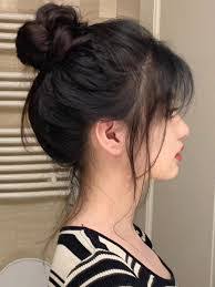 Ebony Emerson's Instagram, Twitter & Facebook