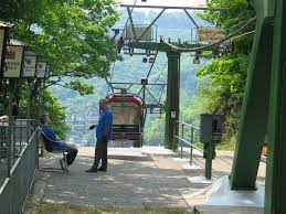 Mit 2/5 von reisenden bewertet. Sesselbahn Cochem Mapio Net