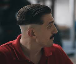 That's definitely a hairstyle : r/MSsEcReTPoDcAsT