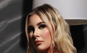 Trixie Brooks's Instagram, Twitter & Facebook