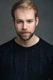 Biography author matching "ryan" (Sorted by Popularity Descending)