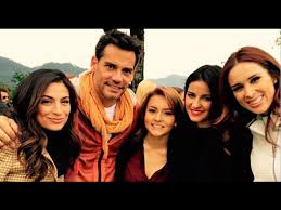 Últimas noticias de daniel arenas. Maite Perroni Angelique Boyer Ana Brenda Contreras Join Others To Celebrate Christmas