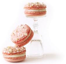 This is not your average grocery store cake where you can take a big old slab. Macarons With Pralines Macaroons Sweet Macarons