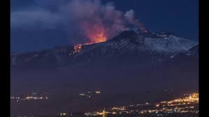 Mount Etna Is Sliding Into The Sea Could Trigger Catastrophic Tsunami Earthquake News Tsunami Natural Landmarks