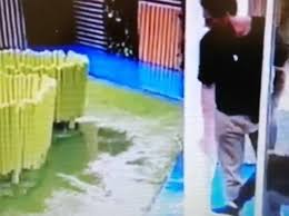 L'entrata di rocco siffredi all'interno della casa del grande fratello 14 ha rotto tutti gli equilibri: Roma Fulmine Sulla Casa Del Grande Fratello Interrompe La Diretta Tv Corriere It