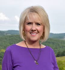 Brenda Shipman's Instagram, Twitter & Facebook