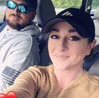 Sara Criss's Instagram, Twitter & Facebook