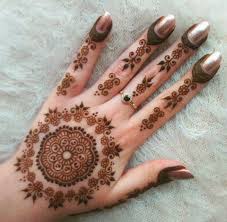 How to make mehndi designs hand mehndi designs best mehndi designs cute mehndi designs for hands full hand mehndi designs images of mehndi designs. Pakistani Gol Tikki Mehndi Designs Simple Mehndi Design