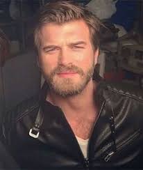 İlk olarak gümüş adlı dizide canlandırdığı mehmet karakteriyle adını duyuran tatlıtuğ. 330 Kivanc Tatlitug Ideas In 2021 Kivanc Tatlitug Turkish Actors Actors