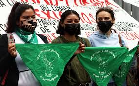 La diputada plurinominal en veracruz, maría graciela hernández íñiguez, aseguró que no es un tema en el que vaya a cambiar de opinión pues dice, sería darle facilidades a los jóvenes y añadió que legalizar el aborto en el estado es una forma de fomentar la irresponsabilidad en los jóvenes. Kxe5osg2heohzm