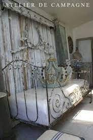 Check spelling or type a new query. 35 Idee Su Divano In Ferro Divano Arredamento Arredamento Reciclato