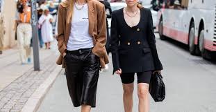 I Swore This Controversial Trend Would Die By Fall Boy Was I Wrong White Blouses Classic Fall Fashion Trends Girl Fashion