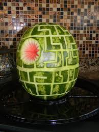 Arbuz Gwiazda Smierci Idealna I Jadalna Dekoracja Na Urodziny Star Wars Star Wars Birthday Party Star Wars Party Star Wars Theme Birthday