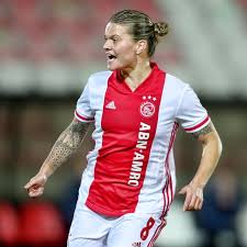 Vanwege een knieblessure mist ze de olympische spelen. Sherida Spitse Geniet Bij Ajax Onze Generatie Wil Het Vrouwenvoetbal Beter Achterlaten Nederlands Voetbal Ad Nl