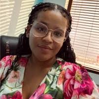 Daniella Elliott's Instagram, Twitter & Facebook