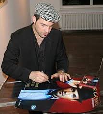 Roger cicero war der sohn des 1997 verstorbenen jazzpianisten eugen cicero und der tänzerin lili cziczeo. Roger Cicero Wikipedia