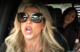 Interesting g spin at the prison. We know Nik sent Shawn back to his room  (had it done), but Alexis in solitaire was an interestingtwiat. Will be  interesting to see Nik's next