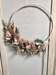Freue Mich Euch Diesen Artikel Aus Meinem Shop Bei Etsy Vorzustellen Trockenblumen Dekoring Turkranz Wandkranz Deko Dekoliebe Homed