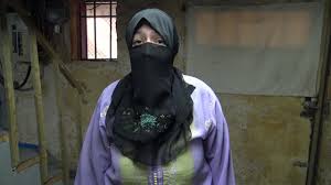 LA DONNA SIRIANA FA SESSO ANALE RUVIDO CON IL SOLDATO