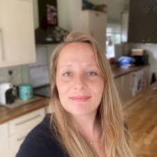 Learn Finnish with super Heidi City of