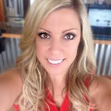 Younique Elite Presenter