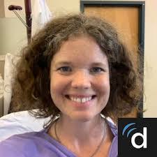 Laura Pittenger's Instagram, Twitter & Facebook