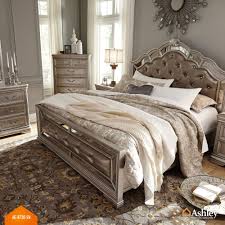 Despierta En La Exuberancia Del Juegodehabitacion Birlanny Su Elegante Moldura Arqueada En Un Acabado Tradiciona King Bedroom Sets Bedroom Set Bedroom Sets