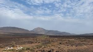 محمد بن عبدالله الشاوي On Twitter جبل زار وم ن ور جبلان متقابلان في حرة بني سليم وهما أعلى جبال الحرة بين مكة والمدينة يصل ارتفاعهما إلى مايقارب ١٨٠٠ م فوق سطح البحر وزار