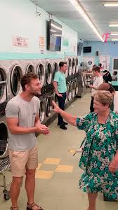 Spreading Positivity at the Laundromat: A Heartwarming Interaction