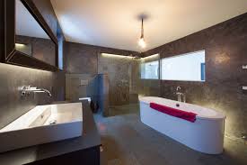 Wer seinem badezimmer einen einzigartigen look verleihen möchte, der kann mit diesem einen material auf nummer sicher gehen: Badezimmer Aus Naturstein Schiefer Multicolor Zentgraf Steinmanufaktur