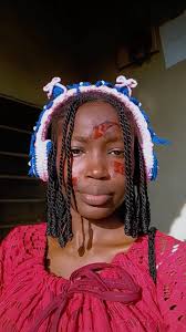 White and blue, my favorite colors! I love to search out pictures of  crochet & Knitting as inspiration for future projects 💙 Inspiration:  https://cutt.ly/le0xXHm4