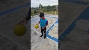 Ianya mula dikenali sebagai âuraniaê pada zaman kerajaan greek, âharpastonê pada zaman kerajaan rom dan âfangballspielê pada zaman pertengahan di jerman. Bola Baling Women Online Magazine Cute766