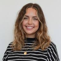 Maggie Biggs's Instagram, Twitter & Facebook