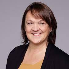 Angela Sifford's Instagram, Twitter & Facebook