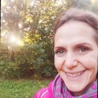 700+ Profile mit dem Suchbegriff „Carol“