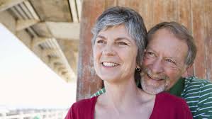 4 Fun Winter Holiday Makeup Tips for Older Women (Video)