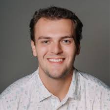 AI as a Partner, Not Replacement, Builds Trust