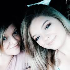 Crystal Woolsey's Instagram, Twitter & Facebook