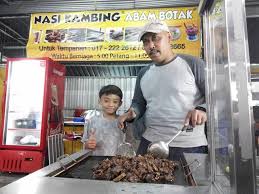 Selain dijadikan sebagai tujuan tempat wisata, tempo. Makan Best Sg Buloh Nasi Kambing Abam Botak