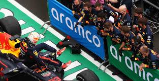 Verstappen ontsnapt aan gridstraf na zware crash. A88yp6xwnveb9m