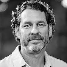 Chris Proctor's Instagram, Twitter & Facebook