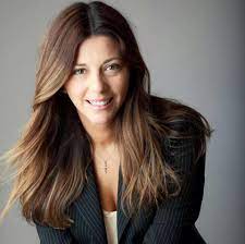 Πολυαναμενόμενη μα καμία σχέση με την πρώτη. Ar8ro Parembash Ths Sofias Zaxarakh Aytogkol Mononews