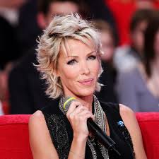 Ophélie kleerekoper winter (born 20 february 1974 in boulogne billancourt, hauts de seine) is a french singer and actress. Ophelie Winter Revele Avoir Ete Victime D Inceste Pendant Son Enfance Elle