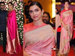 Top 10 bollywood actress in 2019 ? Bollywood Actresses In Stunning Handloom Sarees