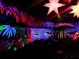 Check out these decorating ideas to turn your christmas tree into a holiday masterpiece. Corporate Event Decoration Services