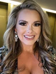 Elisha Lewis's Instagram, Twitter & Facebook