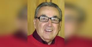 Tom Barela's Instagram, Twitter & Facebook